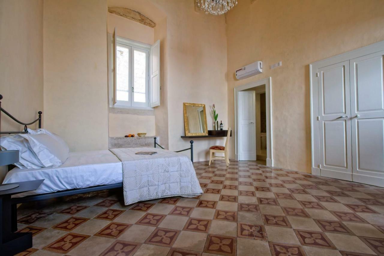 Palazzo Cariddi Nardò Exterior foto